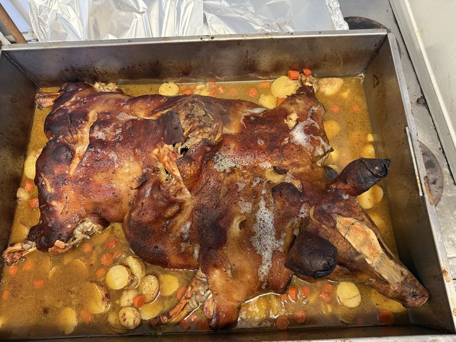 Печени Агнета и прасета