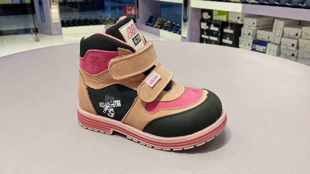 Ботинки для девочки Bebetom 27р, натуральная кожа