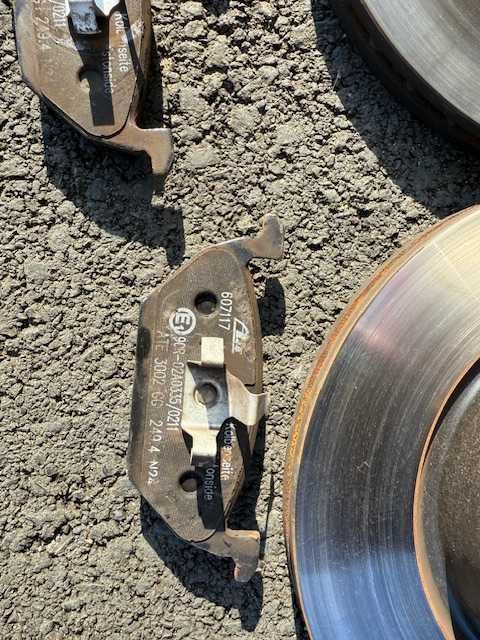 Дискове и накладки за Шкода Октавия 2 2009