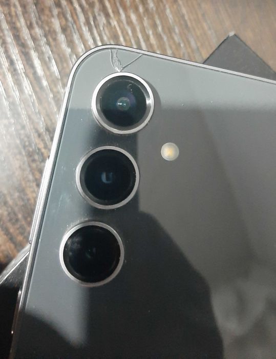 Samsung s23fe 8.256. vetnam.