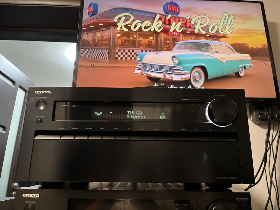 Onkyo TX-NR828 7.2/4k/Airplay/Bluetooth/wifi/Spotify/Atmos/Arc ,etc