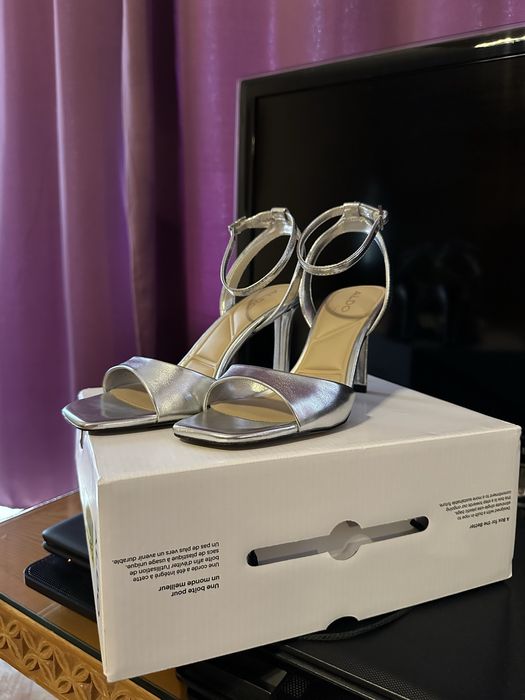 Сандали на ток Aldo