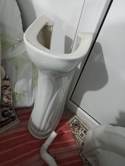 Продам раковину белый