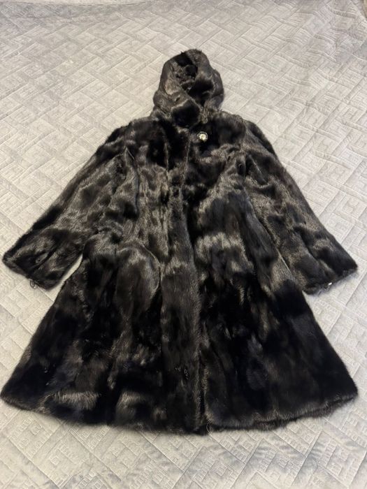 Продам норковую шубу