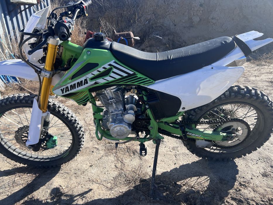 Продам эндуро 250 кубов