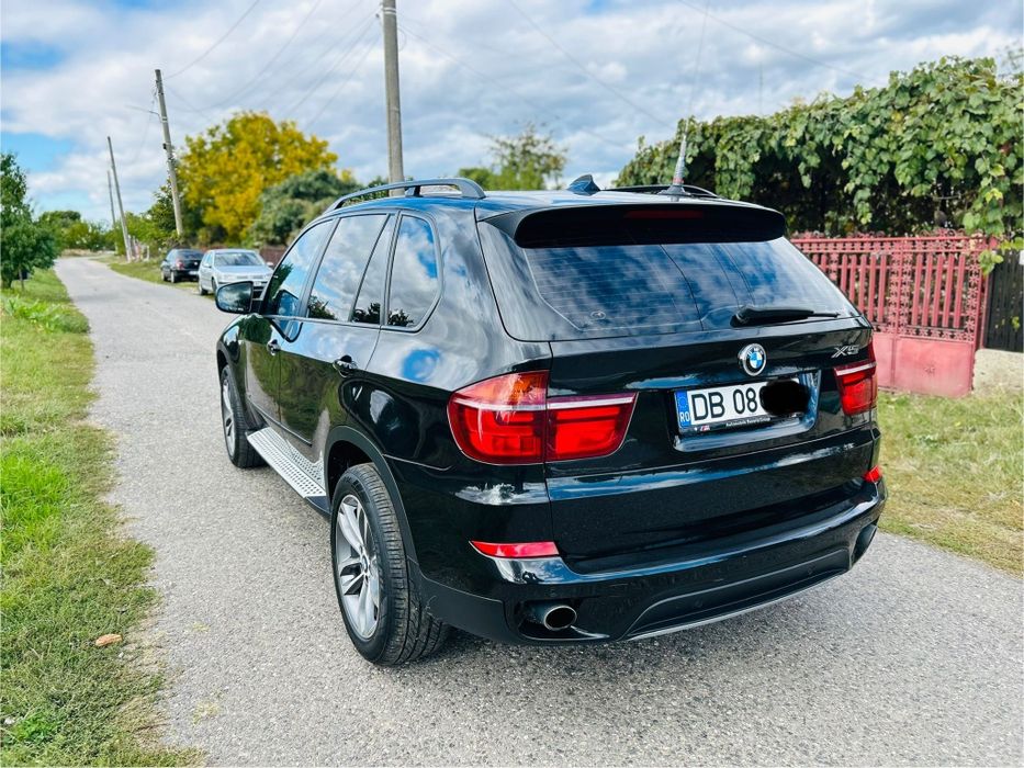 Vând BMW X5 2013