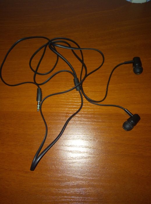 Наушники на смартфон
