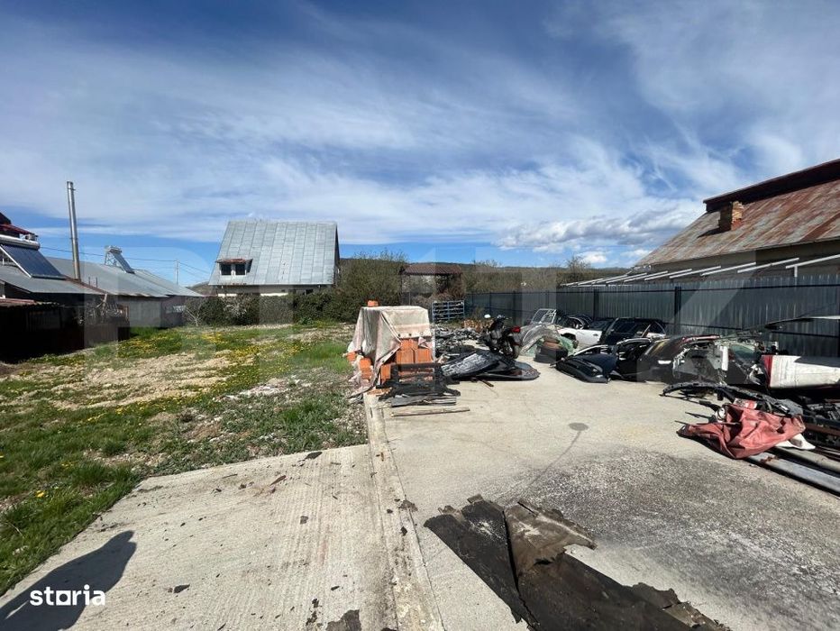 Teren intravilan, 900 mp, zona Viforata