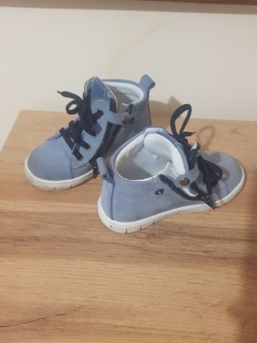 Детски боти от естествена кожа номер 24