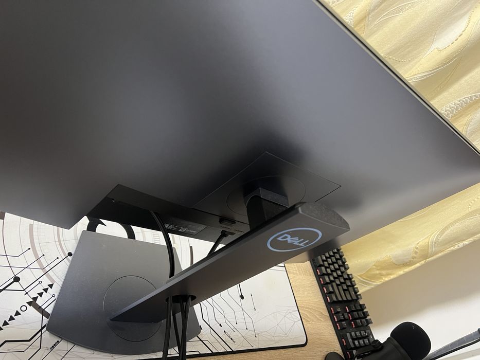 Monitor Dell 27 inch / 144hz IPS / 2560x1440 (2K)