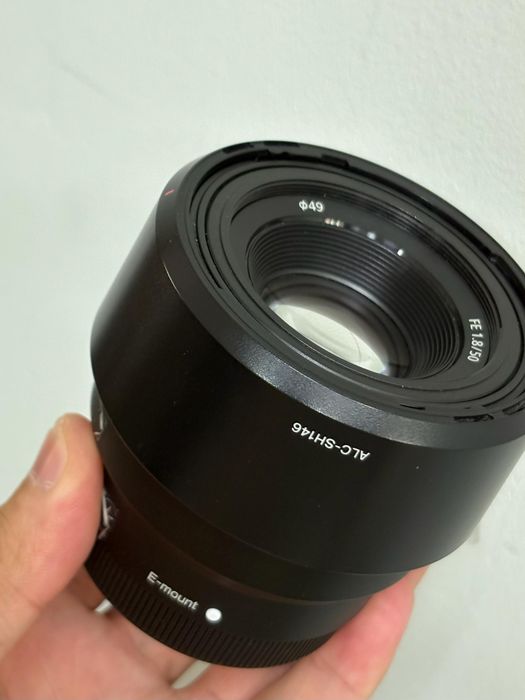 Sony 50mm F1.8 obyektiv sotiladi
