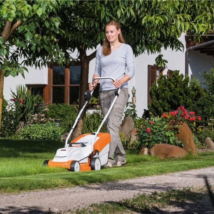 Электрическая газонокосилка STIHL RME 235