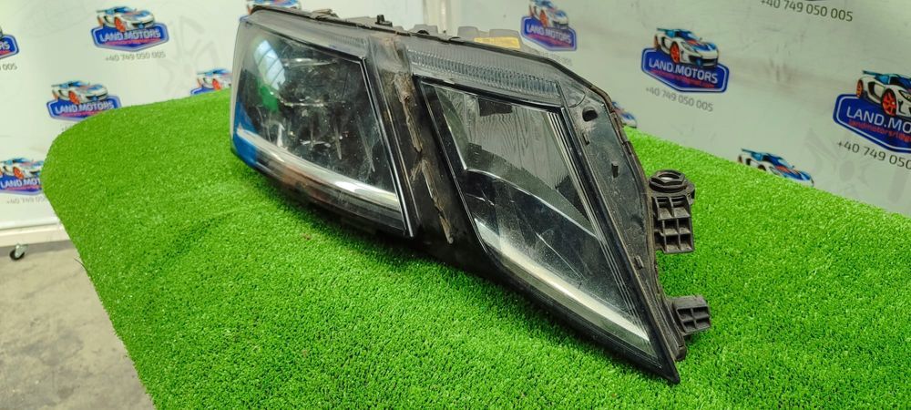 FAR DREAPTA UK FULL LED SKODA OCTAVIA 3 (5E) FACELIFT 2017–2020 / COD OEM 5E2941016D / 7P5941591AD (4G1)