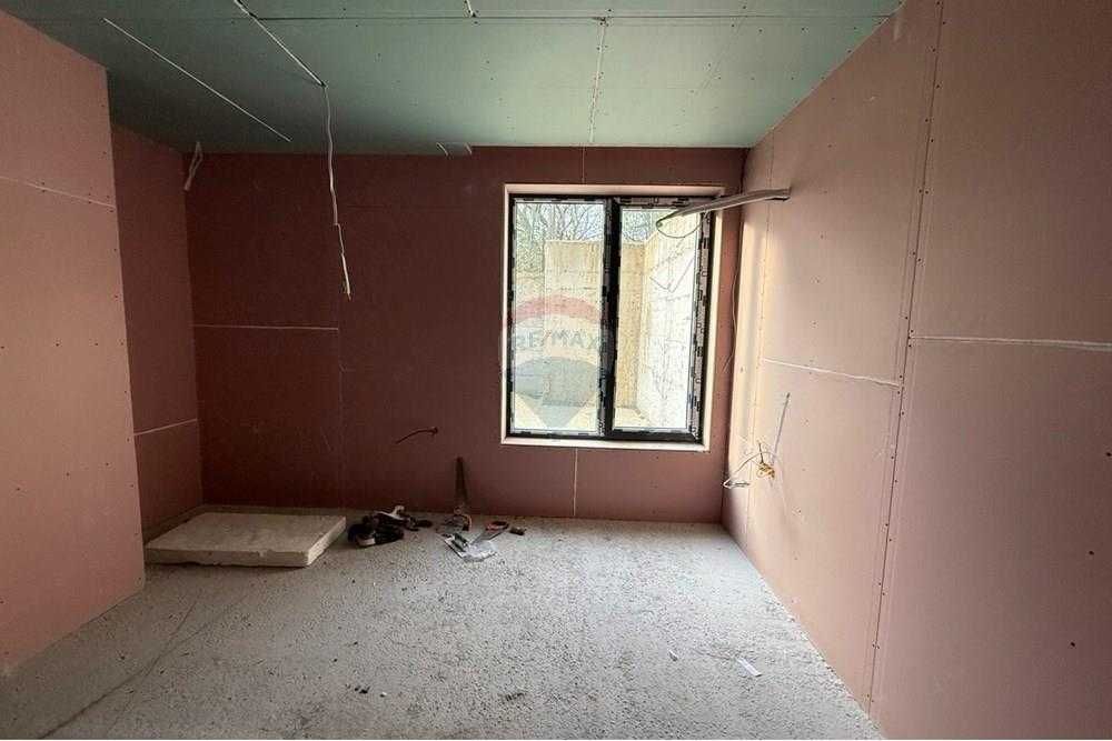 Продава се Двустаен апартамент в Варна, Владислав Варненчик - 78 кв.м за 883 €/кв.м - Снимка #7