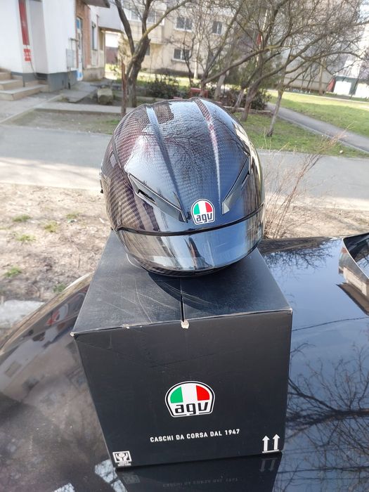 Casca AGV GP RR carbon iridium L
