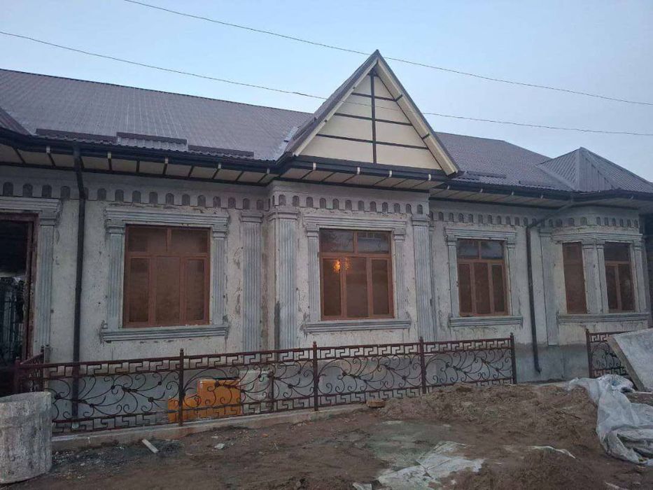 Ку́конлик усталар Том Ёпамиз ва нолдан Уй курамиз