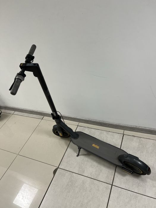 Электросамокат Ninebot KickScooter Max G30P