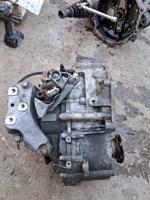 Скоростна кутия за Audi Volkswagen - 2.0TDI