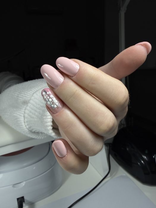 Manichiura curata si simpla