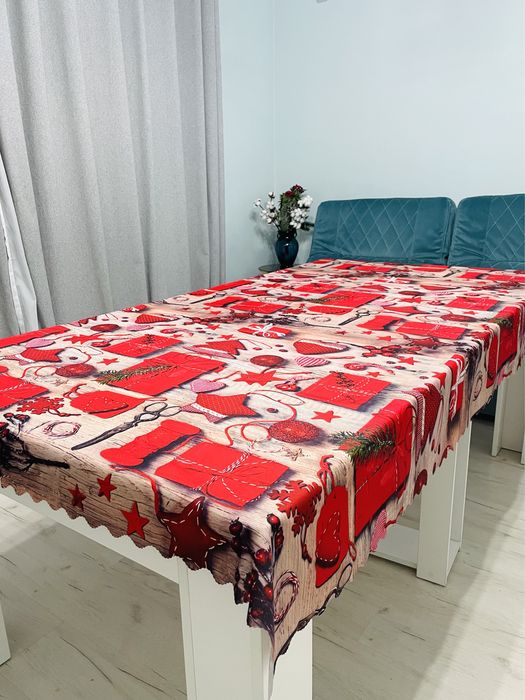 Новогодние скатерти