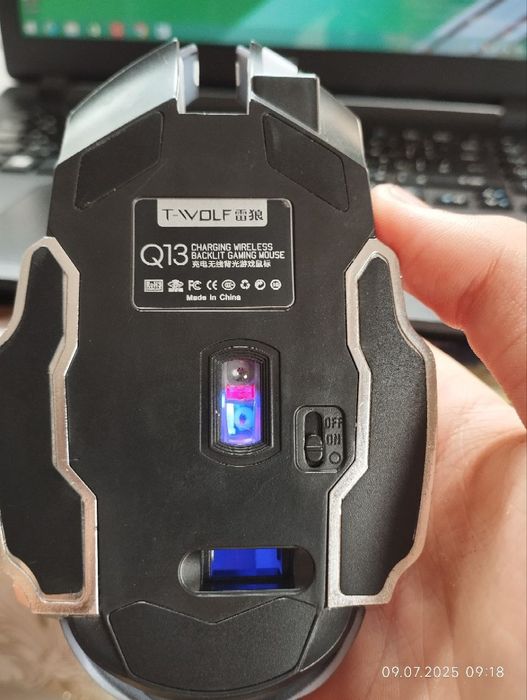 Noutbuk sotiladi yangidek