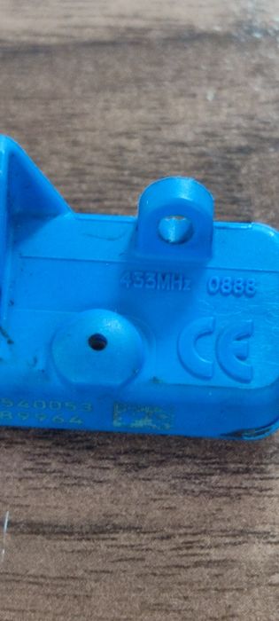 Датчици за налягане в гумите за опел