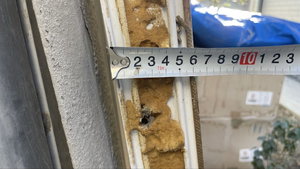 Стекляная дверь с замком