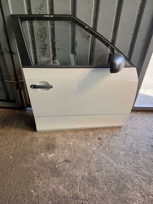 Врата Предна дясна Skoda Fabia