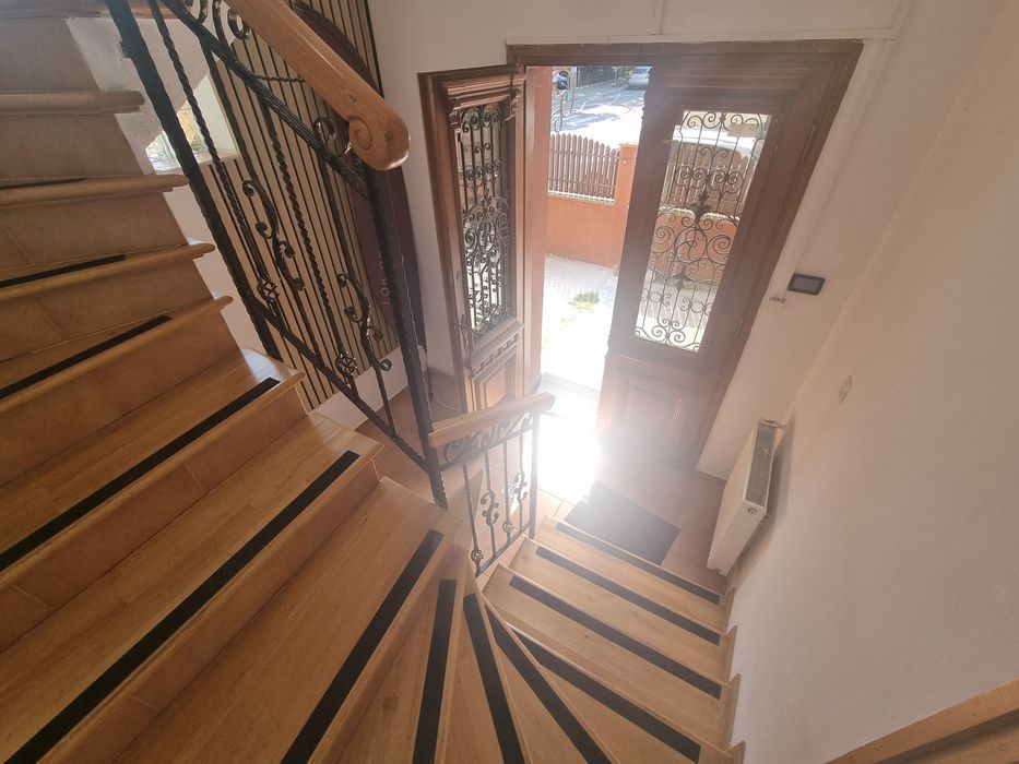 De închiriat Etaj 1 sau 2 (Open-Space Total) în Vilă – Aviației, Elena Caragiani 33