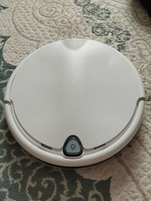 Робот пылесос новая