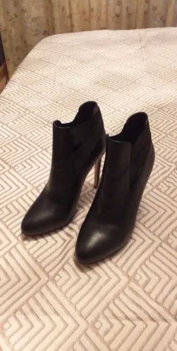 Ботильоны кожанные 36-37 размер