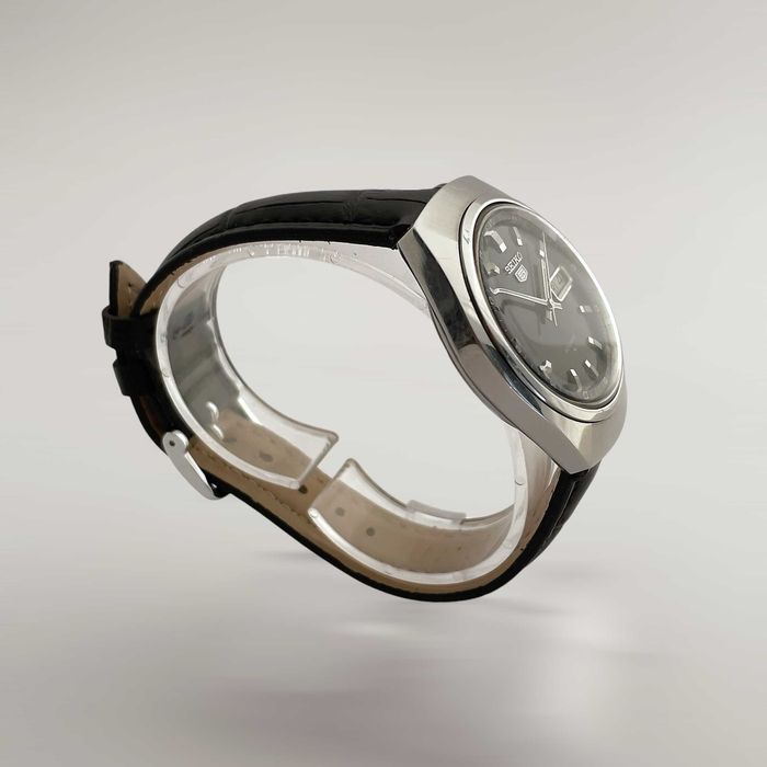 Seiko 5 мъжки автоматичен часовник с кожена каишка