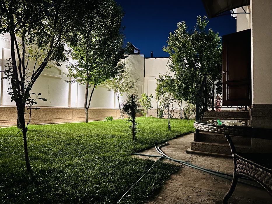 Diqqat Antiqa uy markazda Elita mahallada sotiladi