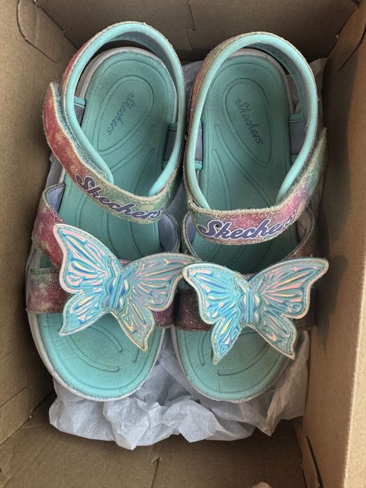Светещи сандали Skechers