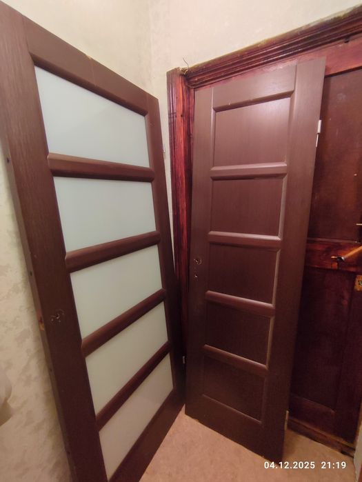 Межкомнатные деревянные двери б/у