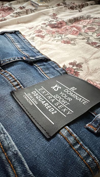 Оригинални дънки-DSQUARED2