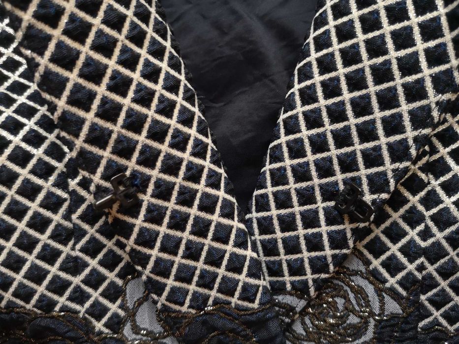 ETERE костюм с рози