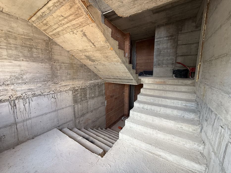 Продава се Тристаен апартамент в Търговище, Център - 109 кв.м за 1006 €/кв.м - Снимка #10