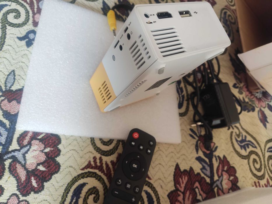 Продам или обменяю проектор, предлагаем все варианты обмена