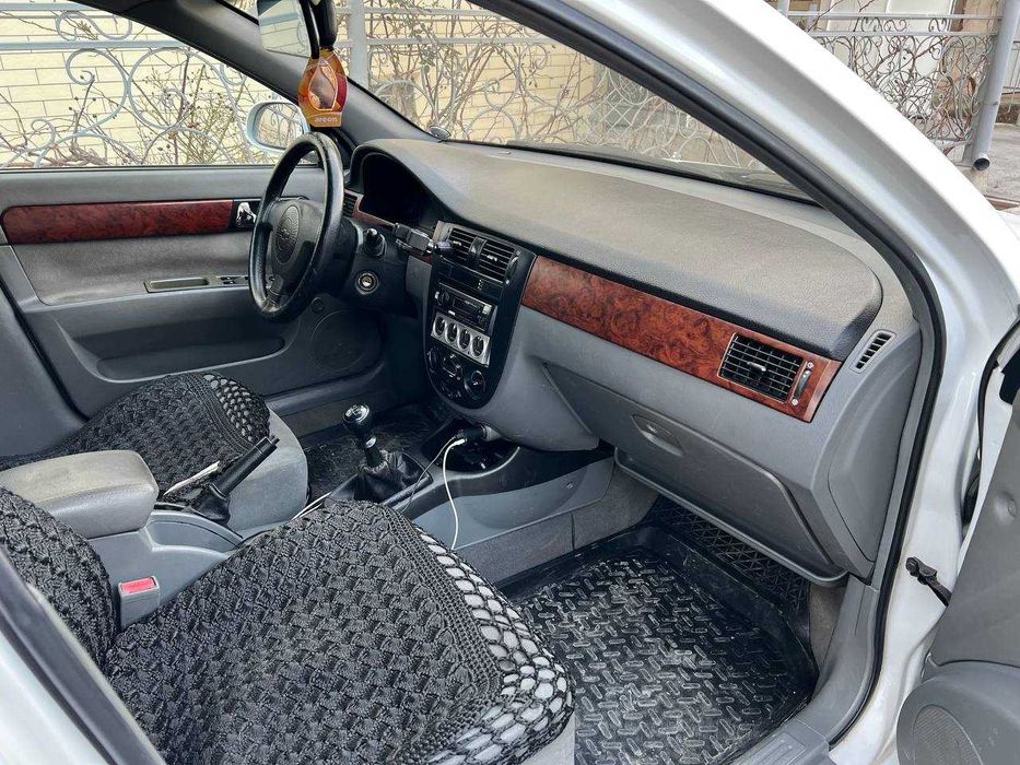Продается Chevrolet Lacetti 1.8 2009 года  надежный спутник на дороге!