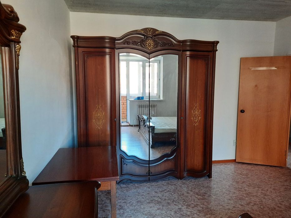 Продам спальный гарнитур!