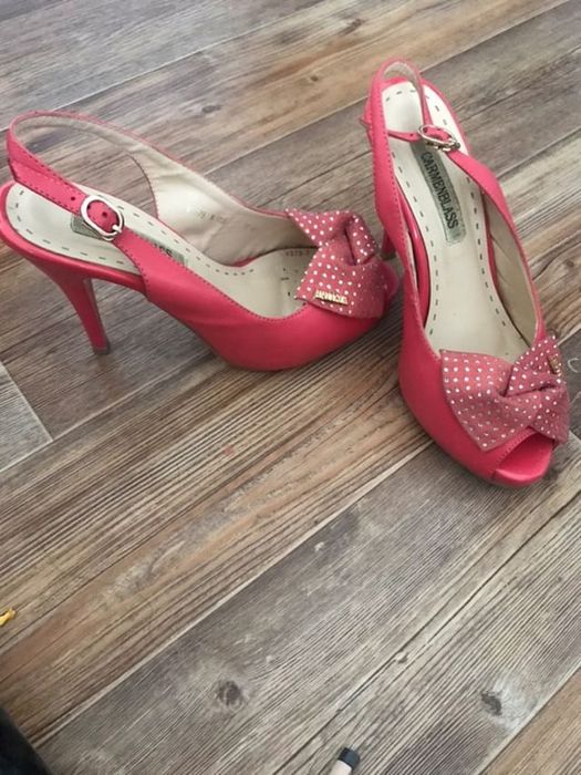 Обувь размер 35 по 1000