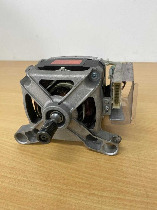 Motor masina de spalat Arctic Beko Welling HXGN1L.69 7 pini