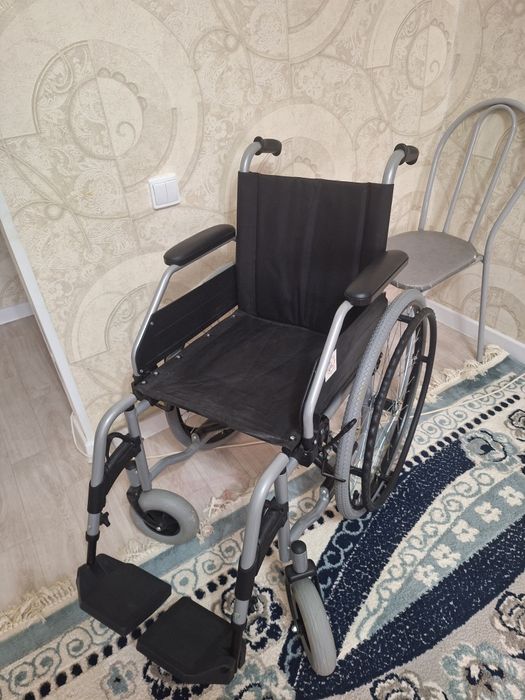 Инвалидная коляска новая 70000 тг