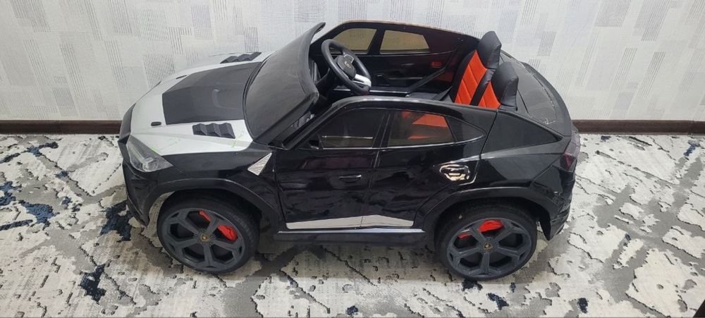 Lamborgini Urus bolalar moshinasi