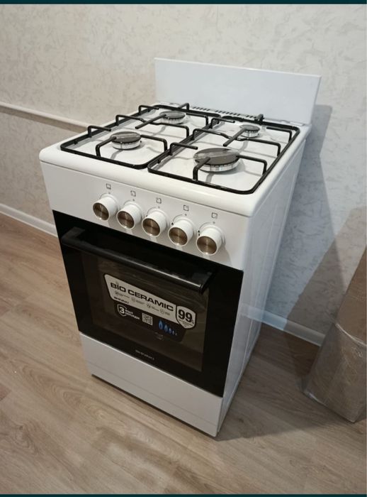 Продам газовую плиту