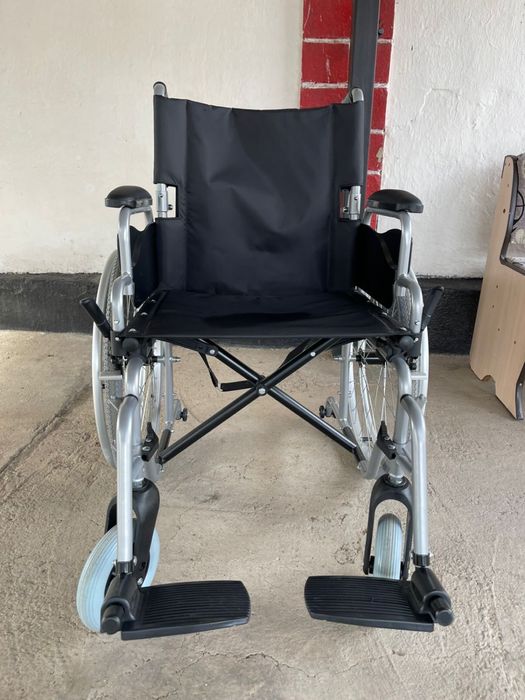 Инвалидная кресло коляска прогулочная и для дома