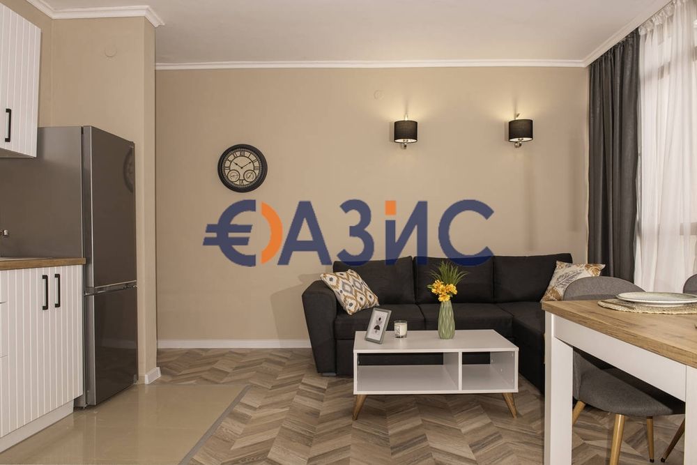 Продава се Двустаен апартамент в к.к. Слънчев бряг - 65 кв.м за 1193 €/кв.м - Снимка #6