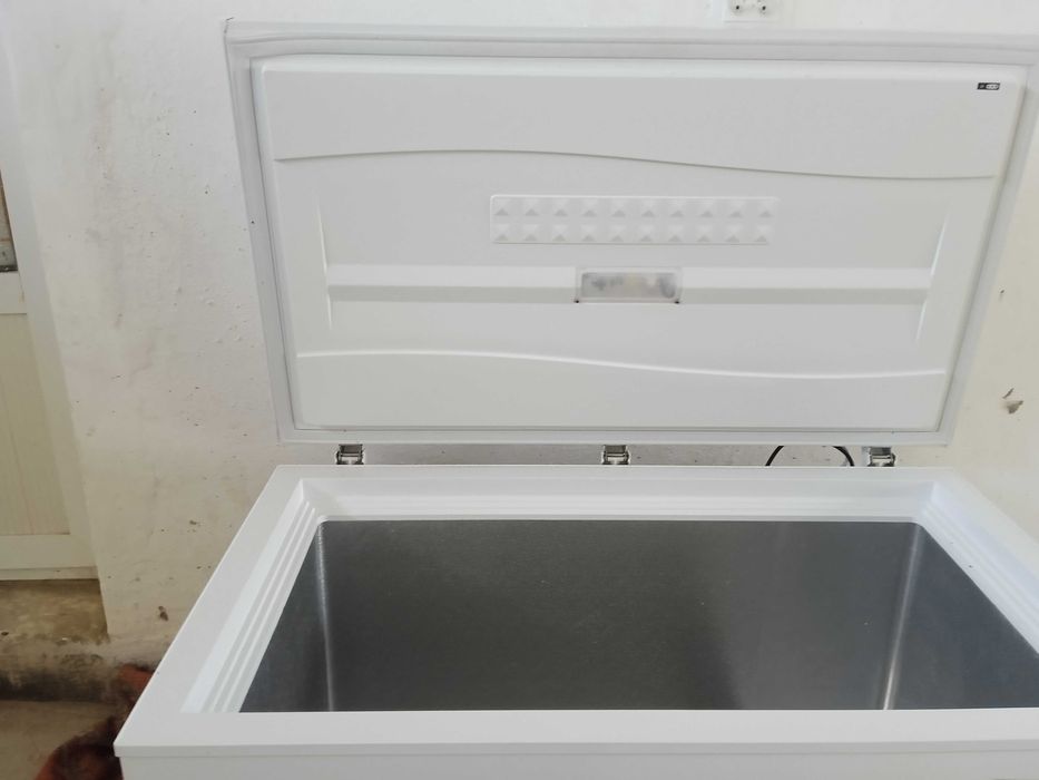 Морозильник сотилади