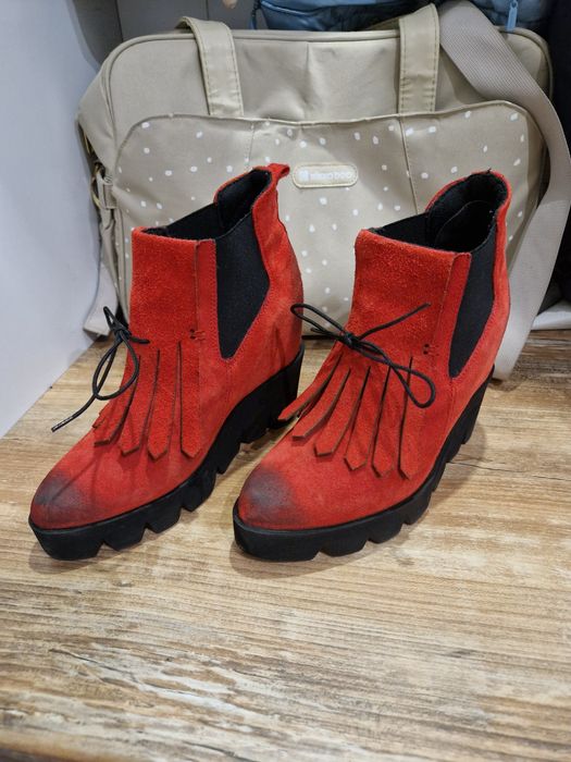 Елегантни дамски боти на платформа Daris